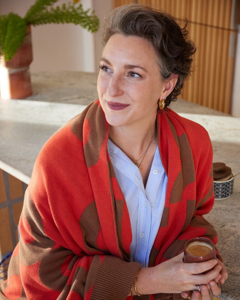 398299671 122101968644098978 4655840383897089887 n 768x960