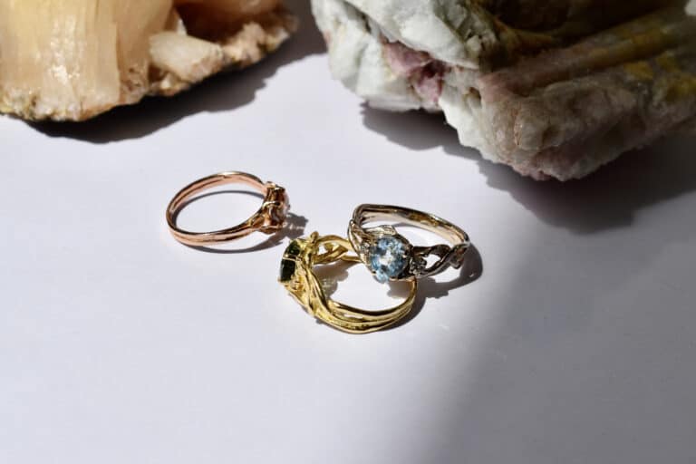 AU groepsfoto kleurstenen1 768x512