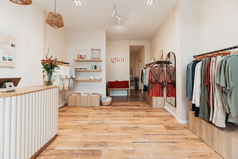 glint antwerp traven essentials 768x512